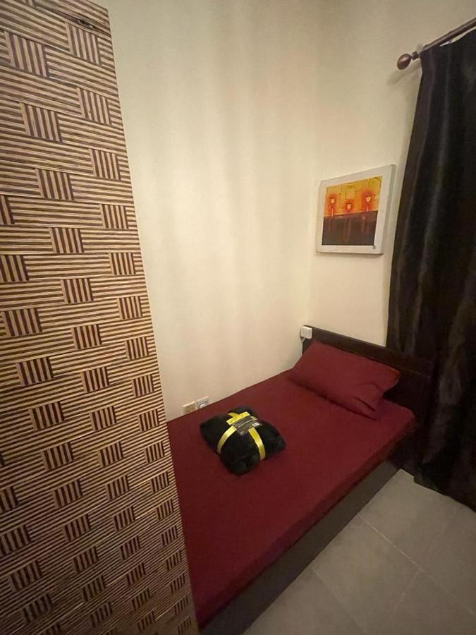 Хостел Dxb Backpackers Executive Дубай Екстер'єр фото